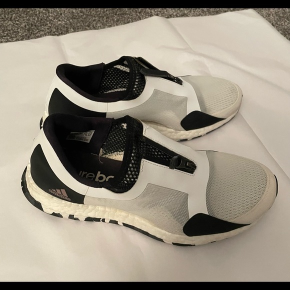 Adidas Pure Boost X sneakers, size 7 - Picture 9 of 11